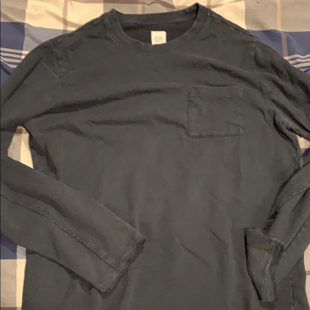 Long sleeve pocket tee